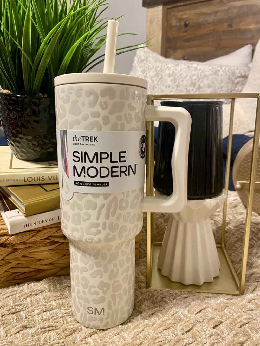 Simple Modern The Trek Beige Leopard 40oz Tumbler with Handle